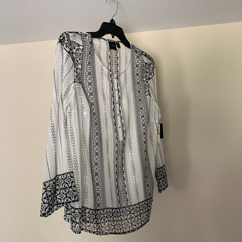 Rafaella top. Size small. Brand new